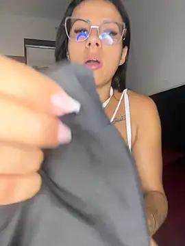 Snapshot of jheicylli chatting on November 2025 07:47:01 PM jheicylli online show from November 2025 07:47:01 PM