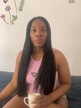 Nahomy gree online show from February 2026 06:36:02 PM