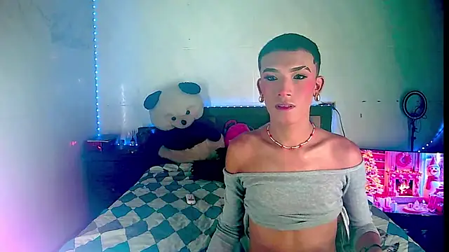 KimberlyXtreme online show from December 2025 01:07:01 PM