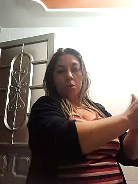 Snapshot of Luna-nevada chatting on October 2025 09:33:01 AM Luna-nevada online show from October 2025 09:33:01 AM