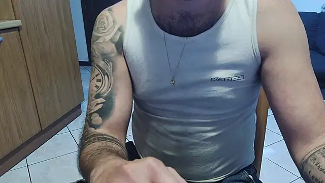 Snapshot of maialinofriuli chatting on October 2025 10:42:02 PM maialinofriuli online show from October 2025 10:42:02 PM