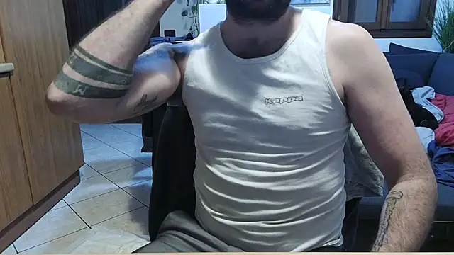 maialinofriuli online show from April 2026 11:14:02 PM