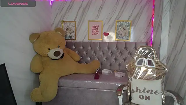 Snapshot of _wendy_b chatting on March 2025 02:01:02 AM wendy b online show from March 2025 02:01:02 AM