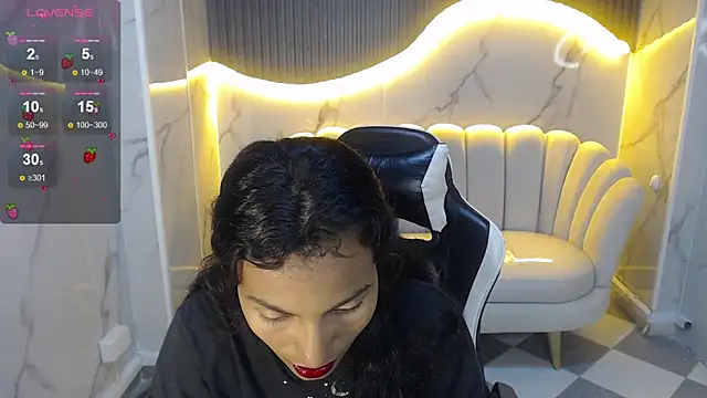 Snapshot of _wendy_b chatting on September 2025 08:12:02 PM wendy b online show from September 2025 08:12:02 PM