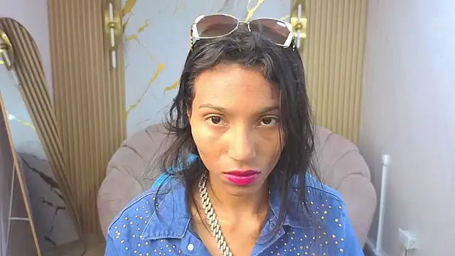 Snapshot of _wendy_b chatting on October 2025 02:52:01 AM wendy b online show from October 2025 02:52:01 AM