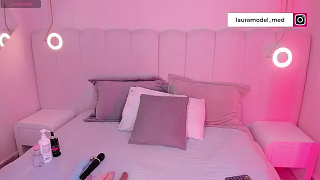 riri candy online show from November 2025 03:27:02 AM