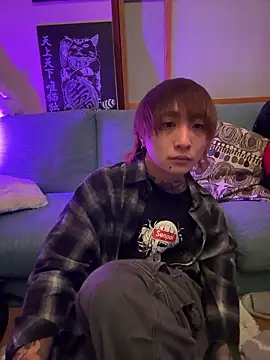 Snapshot of ryokunero chatting on November 2025 01:47:02 PM ryokunero online show from November 2025 01:47:02 PM