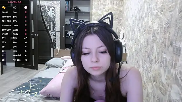 RendyDow online show from November 2025 08:33:02 AM