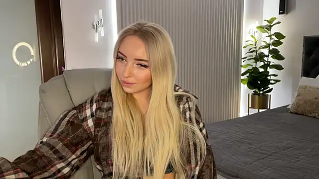 Snapshot of OhMyEmma chatting on November 2025 01:29:01 AM OhMyEmma online show from November 2025 01:29:01 AM