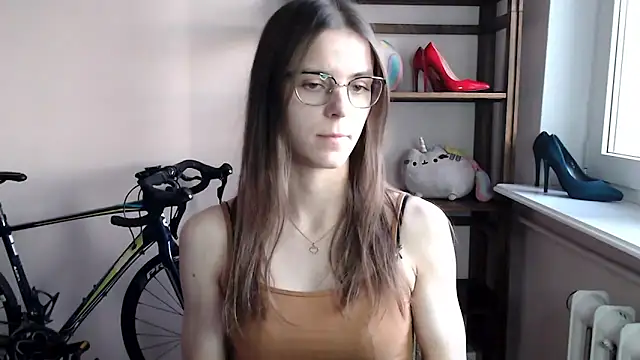 love megi online show from December 2025 02:24:01 PM