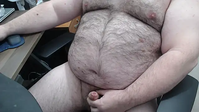 Snapshot of SmallBearUK chatting on January 2026 09:25:01 AM SmallBearUK online show from January 2026 09:25:01 AM