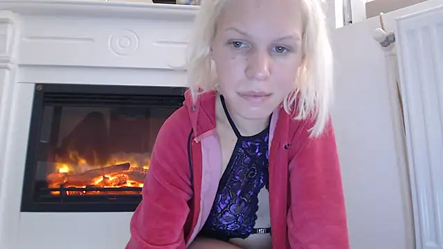 ElssaRush online show from October 2025 10:49:02 AM