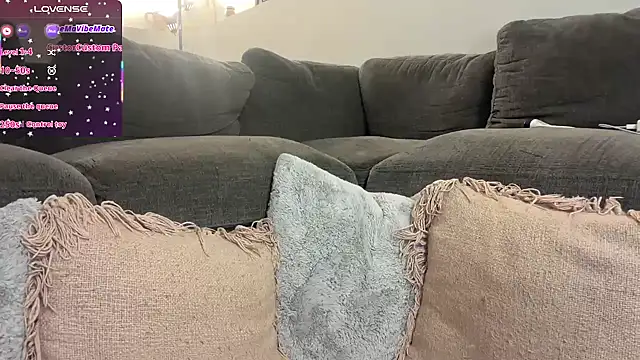 Snapshot of krystenxox chatting on October 2025 11:13:02 AM krystenxox online show from October 2025 11:13:02 AM