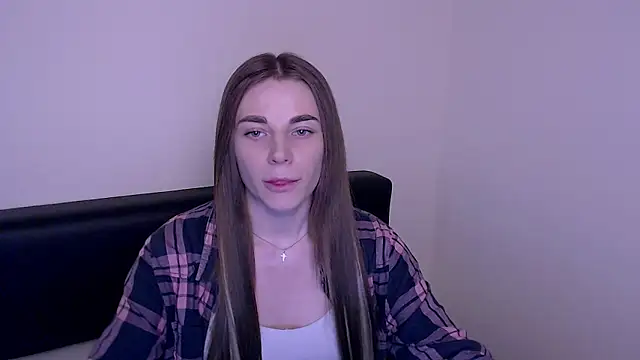 Snapshot of MiaDari_ chatting on March 2025 02:35:02 PM MiaDari online show from March 2025 02:35:02 PM