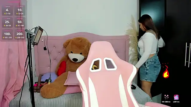 Ashley dolll online show from February 2026 10:08:01 PM