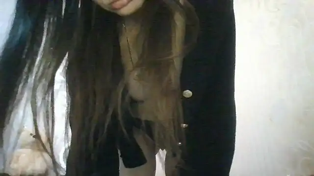 Snapshot of AliseWats chatting on December 2025 04:46:02 PM AliseWats online show from December 2025 04:46:02 PM