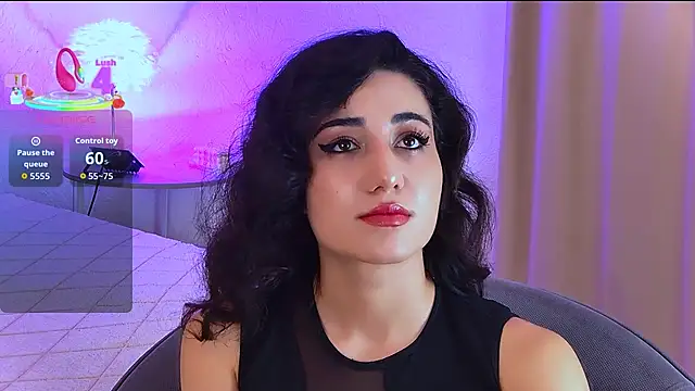 Maya Rogerss online show from October 2025 02:26:02 PM