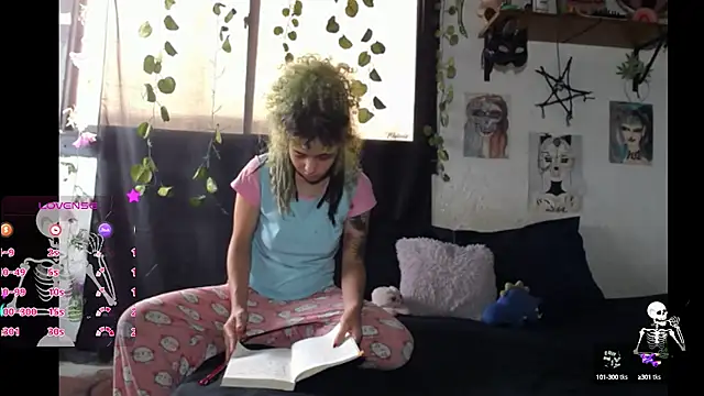 Snapshot of 420mussa chatting on October 2025 04:00:01 PM 420mussa online show from October 2025 04:00:01 PM