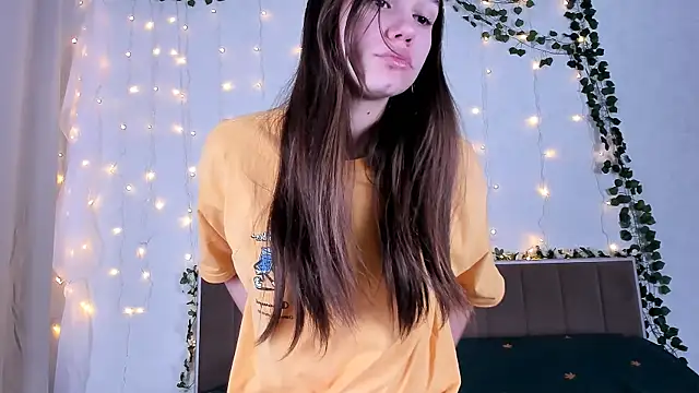 Snapshot of Misa_queen chatting on November 2025 11:00:01 AM Misa queen online show from November 2025 11:00:01 AM