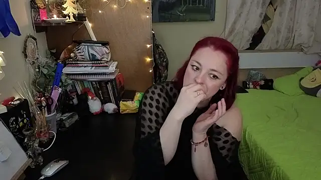 Snapshot of ValkaBlue chatting on December 2025 04:07:02 AM ValkaBlue online show from December 2025 04:07:02 AM