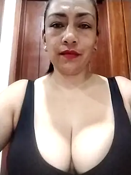 Snapshot of Carlasm- chatting on November 2025 10:43:02 PM Carlasm- online show from November 2025 10:43:02 PM