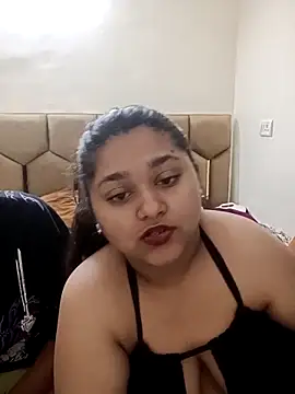 Snapshot of Strip-Couples chatting on March 2025 10:05:01 PM Strip-Couples online show from March 2025 10:05:01 PM