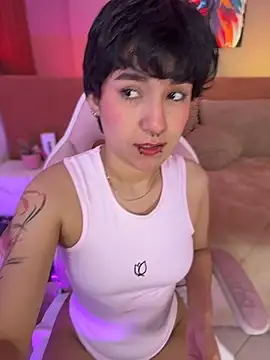 Snapshot of emma_cute7 chatting on August 2026 09:44:01 AM emma cute7 online show from August 2026 09:44:01 AM