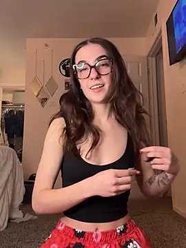 jvanillyyyy online show from March 2025 01:54:01 AM