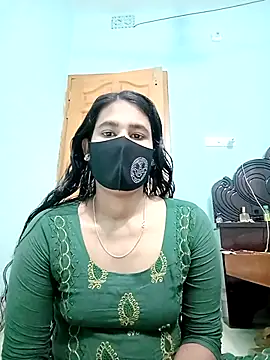 Hot-Nipa online show from March 2025 12:36:02 PM