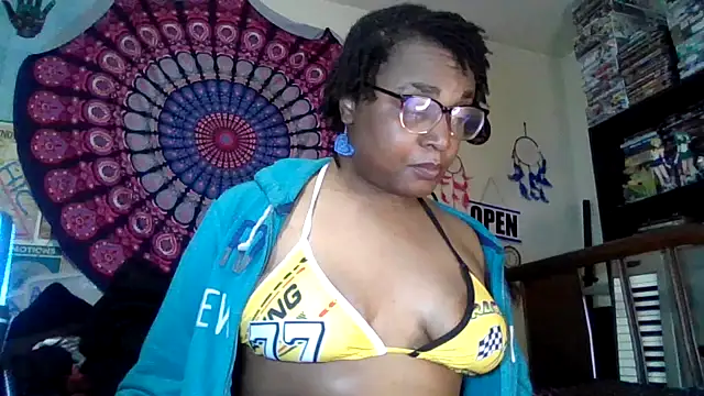 GardeniaFields online show from April 2026 11:24:01 PM