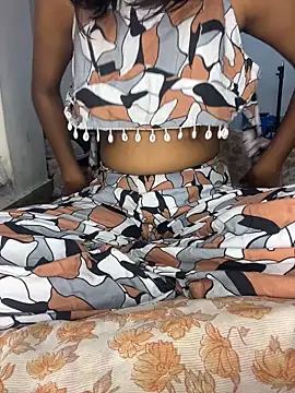 Snapshot of LOVEy_D0VEY chatting on March 2025 11:40:02 AM LOVEy D0VEY online show from March 2025 11:40:02 AM