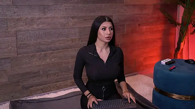 TanyaVonDe online show from November 2025 06:50:02 PM