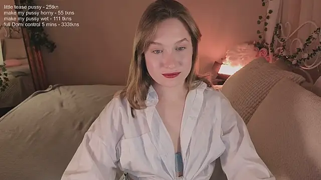 Snapshot of saint_trisha chatting on April 2026 08:23:01 PM saint trisha online show from April 2026 08:23:01 PM