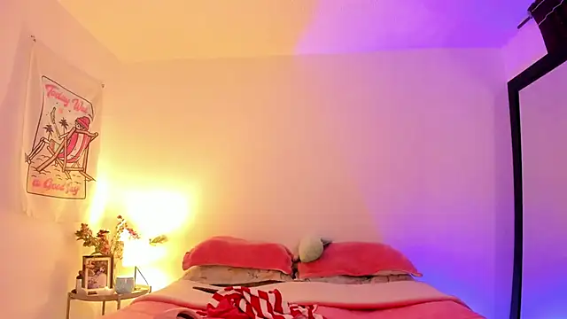 Alessamoth online show from December 2025 09:56:01 PM