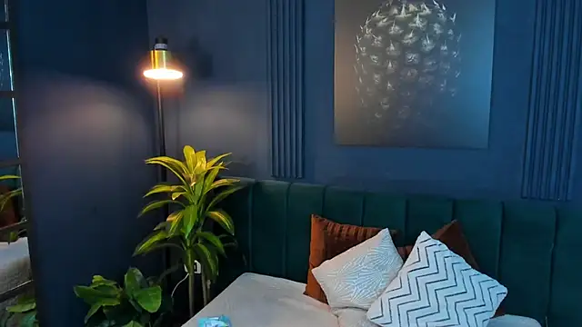 Snapshot of roxy_hell chatting on March 2025 07:06:02 PM roxy hell online show from March 2025 07:06:02 PM