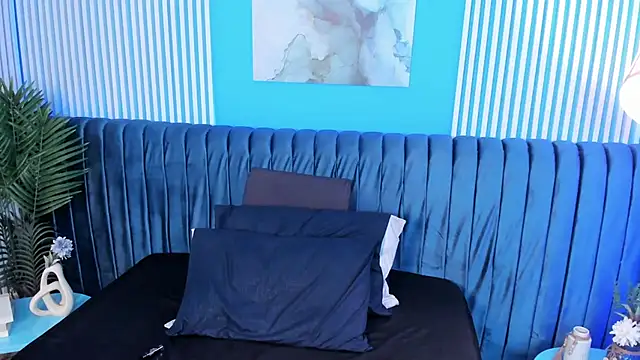 Snapshot of roxy_hell chatting on September 2025 12:15:01 PM roxy hell online show from September 2025 12:15:01 PM