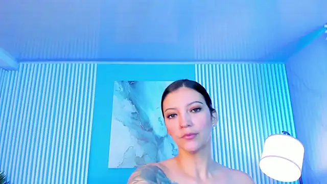 Snapshot of roxy_hell chatting on October 2025 12:06:01 PM roxy hell online show from October 2025 12:06:01 PM