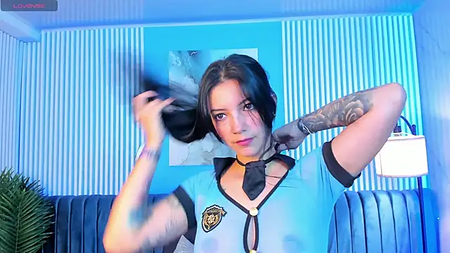 Snapshot of roxy_hell chatting on November 2025 12:05:02 PM roxy hell online show from November 2025 12:05:02 PM