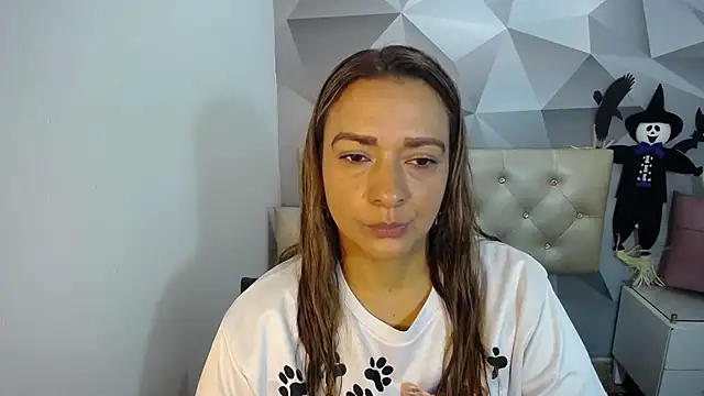 Snapshot of Milf-Prettyboobs chatting on October 2025 11:00:01 AM Milf-Prettyboobs online show from October 2025 11:00:01 AM