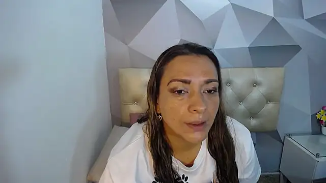 Snapshot of Milf-Prettyboobs chatting on November 2025 10:56:02 AM Milf-Prettyboobs online show from November 2025 10:56:02 AM