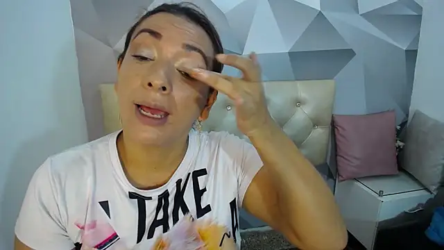 Snapshot of Milf-Prettyboobs chatting on November 2025 10:43:02 AM Milf-Prettyboobs online show from November 2025 10:43:02 AM