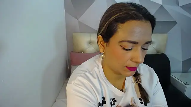 Snapshot of Milf-Prettyboobs chatting on November 2025 11:02:01 AM Milf-Prettyboobs online show from November 2025 11:02:01 AM