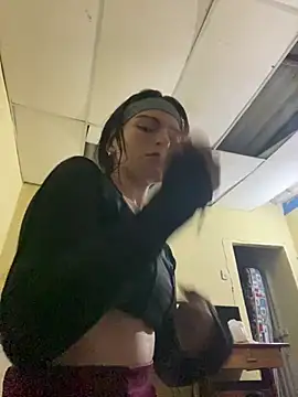 Snapshot of val_zx chatting on March 2025 11:53:02 PM val zx online show from March 2025 11:53:02 PM