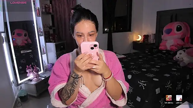 Paulet Johnson online show from May 2026 12:06:02 AM