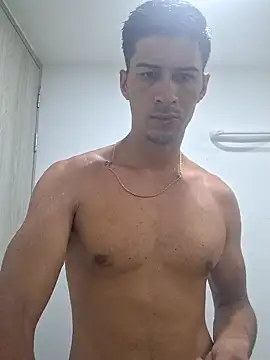 Snapshot of piterr_hot chatting on March 2025 12:00:01 PM piterr hot online show from March 2025 12:00:01 PM