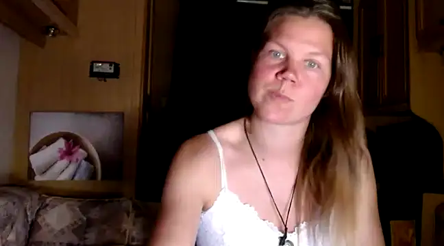 Snapshot of CallMeMaria chatting on December 2024 07:16:02 PM CallMeMaria online show from December 2024 07:16:02 PM