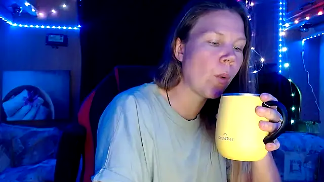 Snapshot of CallMeMaria chatting on January 2025 05:35:02 PM CallMeMaria online show from January 2025 05:35:02 PM