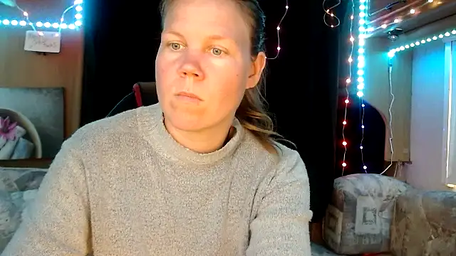 Snapshot of CallMeMaria chatting on February 2025 02:18:01 PM CallMeMaria online show from February 2025 02:18:01 PM