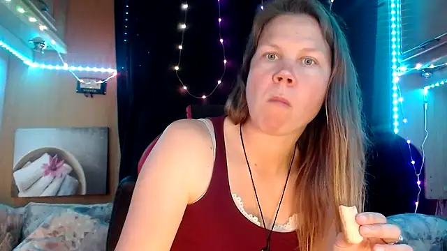 Snapshot of CallMeMaria chatting on February 2025 05:28:01 PM CallMeMaria online show from February 2025 05:28:01 PM