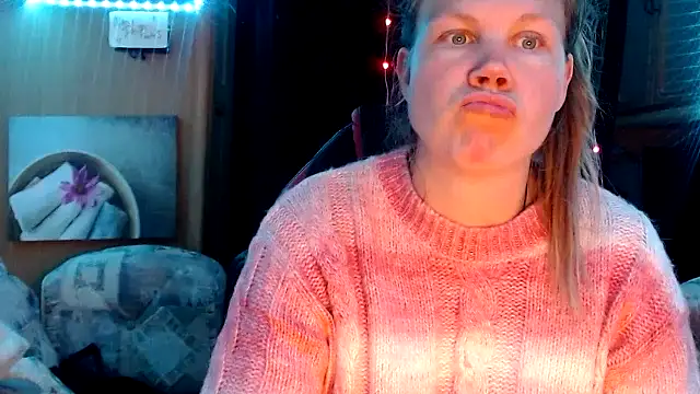 Snapshot of CallMeMaria chatting on March 2025 07:38:01 PM CallMeMaria online show from March 2025 07:38:01 PM